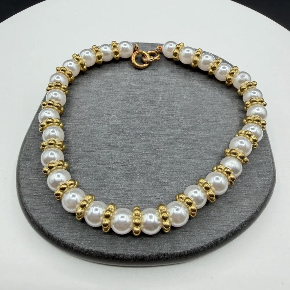 Faux Pearl Bracelet Gold Tone Beaded Floral Spacer Spring Ring Clasp Classic